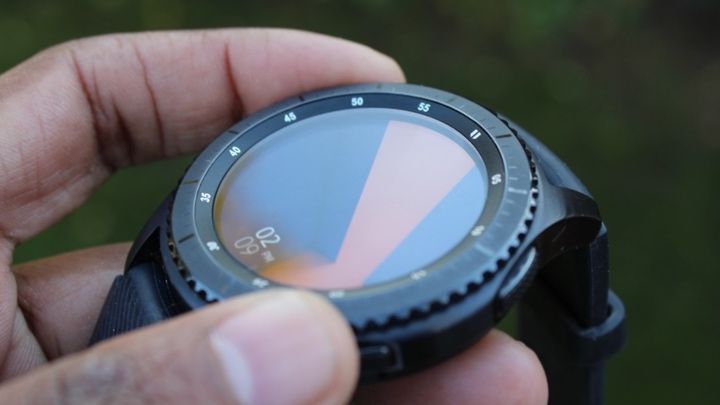 Apple watchOS vs Samsung Tizen: batalla de plataformas de relojes inteligentes